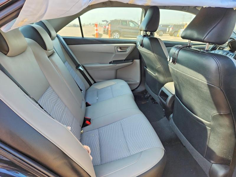 67394926 :رقم المزاد ، 4T1BF1FK4FU060706 vin ، 2015 Toyota Camry مزاد بيع