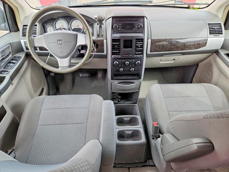 67138736 :رقم المزاد ، 2D4RN5D15AR352767 vin ، 2010 Dodge Grand Caravan مزاد بيع