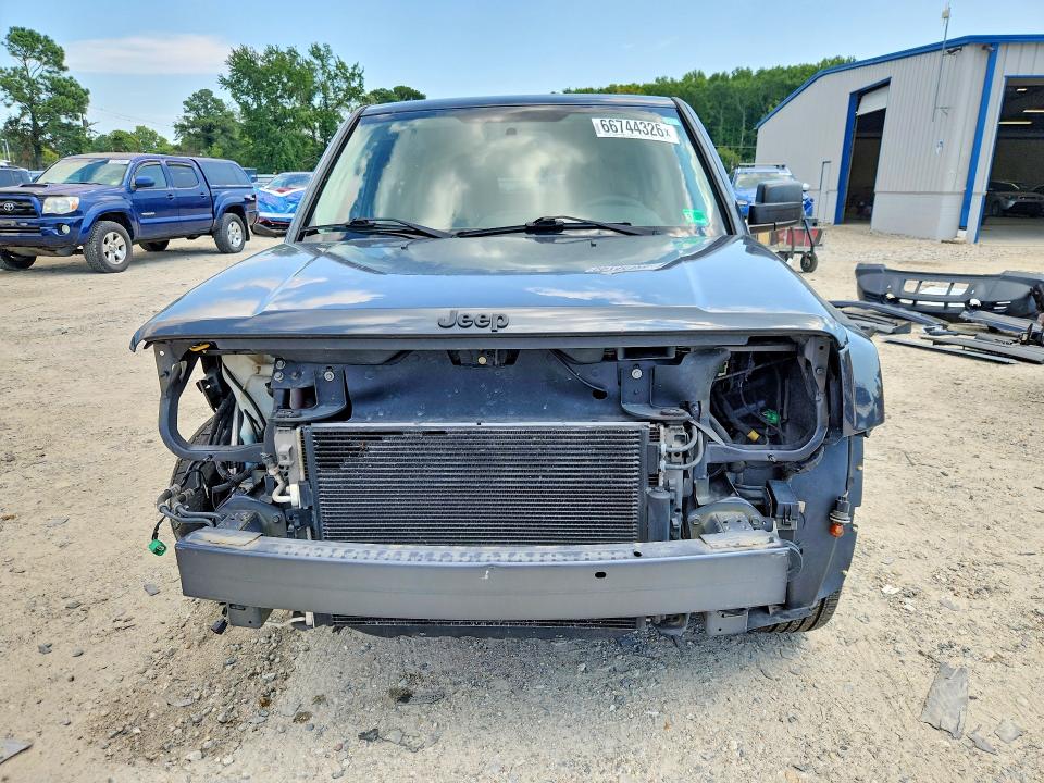 66744326 :رقم المزاد ، 1C4NJPBA3FD296215 vin ، 2015 Jeep Patriot مزاد بيع