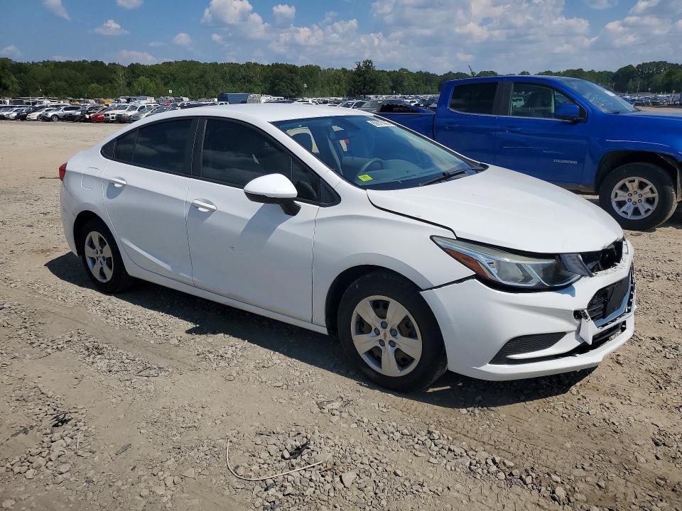 69377426 :رقم المزاد ، 1G1BC5SM0J7166680 vin ، 2018 Chevrolet Cruze مزاد بيع
