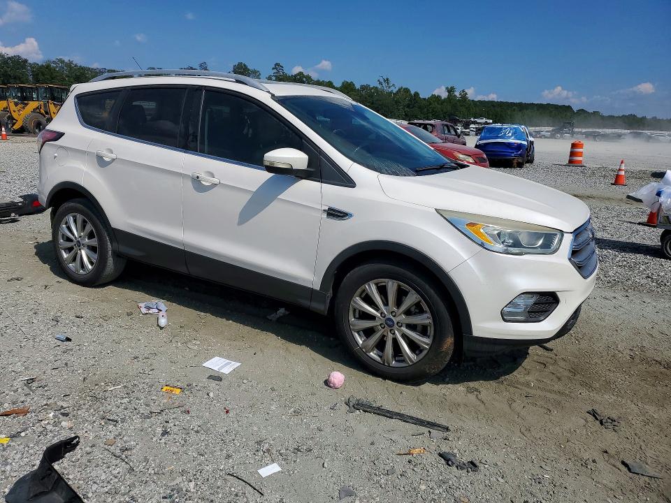 Продажа на аукционе авто 2017 Ford Escape, vin: 1FMCU0JD7HUB96277, номер лота: 67335206