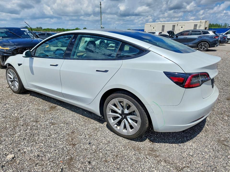 68024076 :رقم المزاد ، 5YJ3E1EA2NF287324 vin ، 2022 Tesla Model 3 مزاد بيع