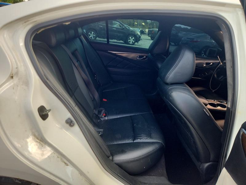 68372046 :رقم المزاد ، JN1BV7AP4FM331795 vin ، 2015 Infiniti Q50 مزاد بيع
