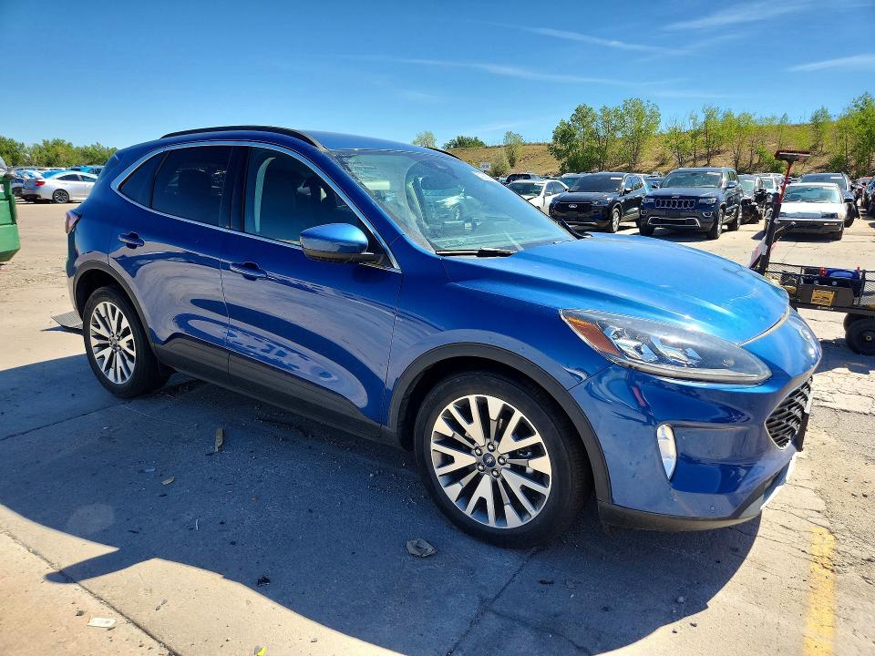 2022 Ford Escape მანქანა იყიდება აუქციონზე, vin: 1FMCU0DZXNUA16339, აუქციონის ნომერი: 67926396