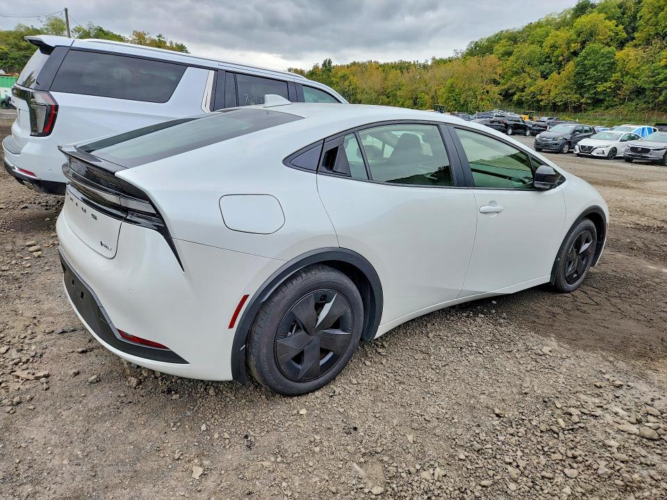 Auction sale of the 2025 Toyota Prius Plug-in Hybrid, vin: JTDACACU2S3053185, lot number: 70979306