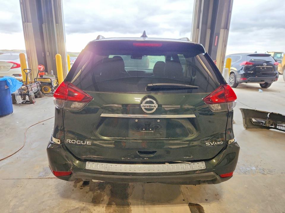 Продаж на аукціоні авто 2018 Nissan Rogue, vin: 5N1AT2MV8JC721899, номер лоту: 69865326