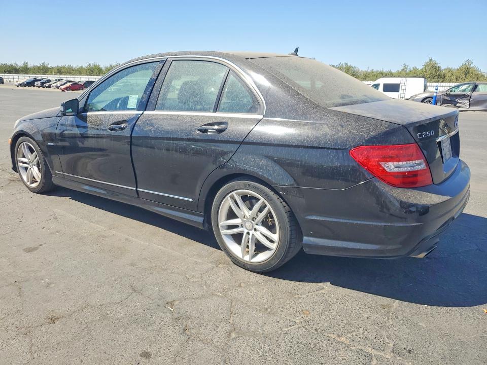 67487326 :رقم المزاد ، WDDGF4HB5CR233128 vin ، 2012 Mercedes-benz C مزاد بيع