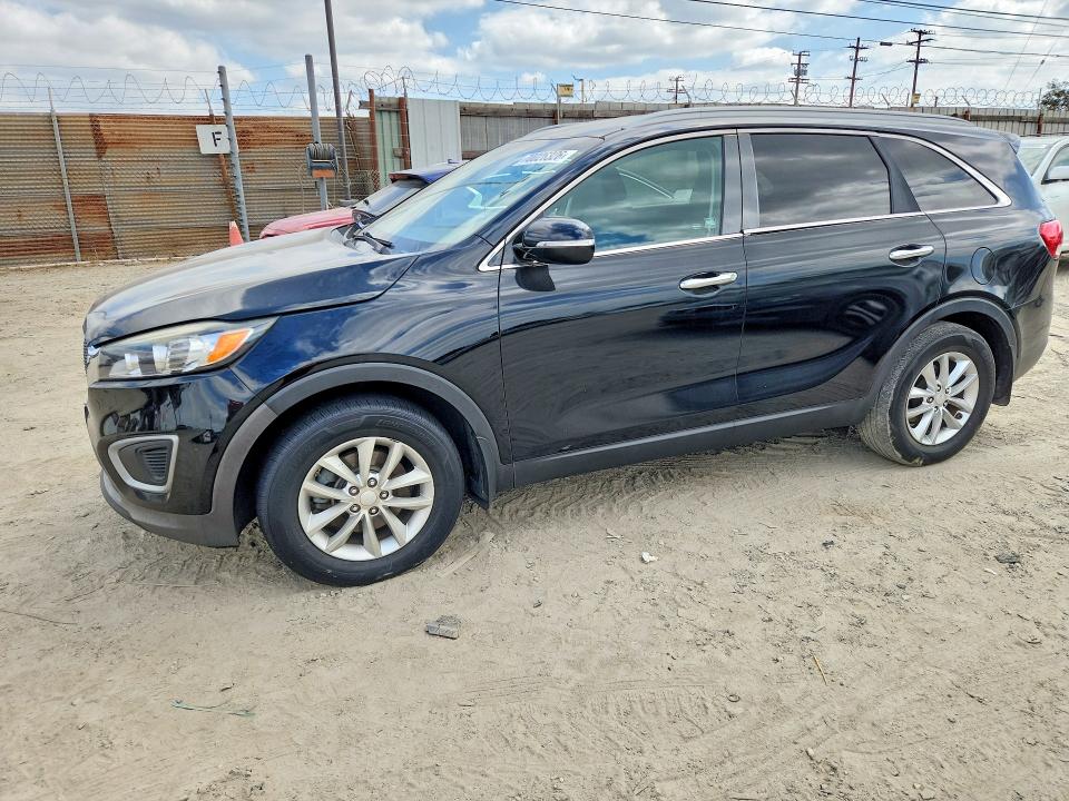 2016 Kia Sorento მანქანა იყიდება აუქციონზე, vin: 5XYPG4A35GG140785, აუქციონის ნომერი: 70026326