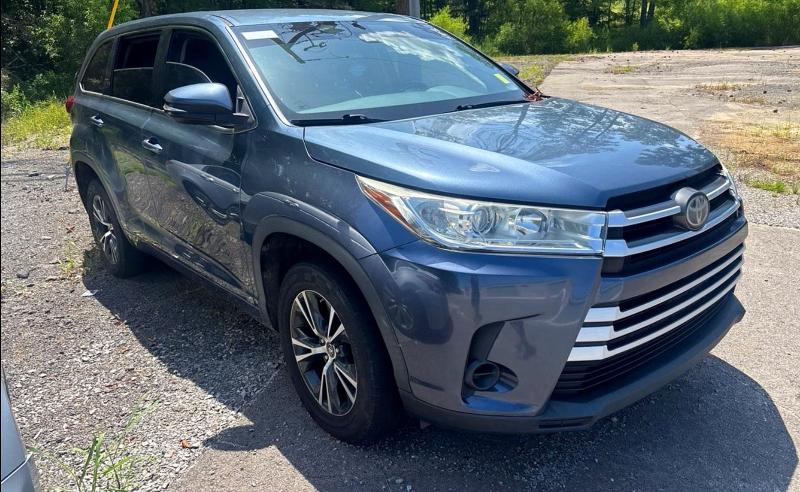 69829356 :رقم المزاد ، 5TDZZRFH2HS198054 vin ، 2017 Toyota Highlander مزاد بيع