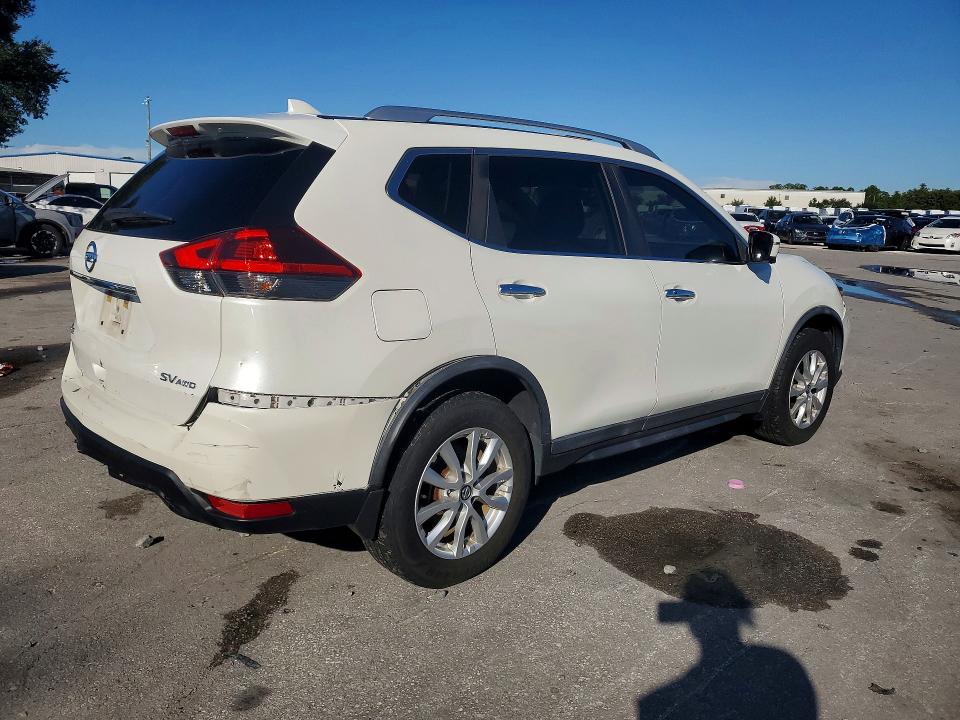 67807026 :رقم المزاد ، KNMAT2MV5JP508177 vin ، 2018 Nissan Rogue مزاد بيع