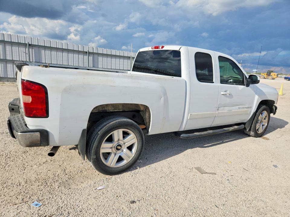70062886 :رقم المزاد ، 2GCEC19J581111884 vin ، 2008 Chevrolet Silverado مزاد بيع
