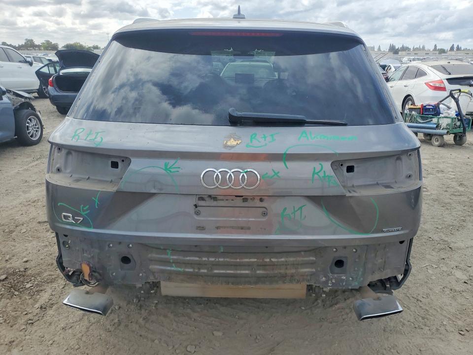 67319986 :رقم المزاد ، WA1LHAF76HD036824 vin ، 2017 Audi Q7 مزاد بيع