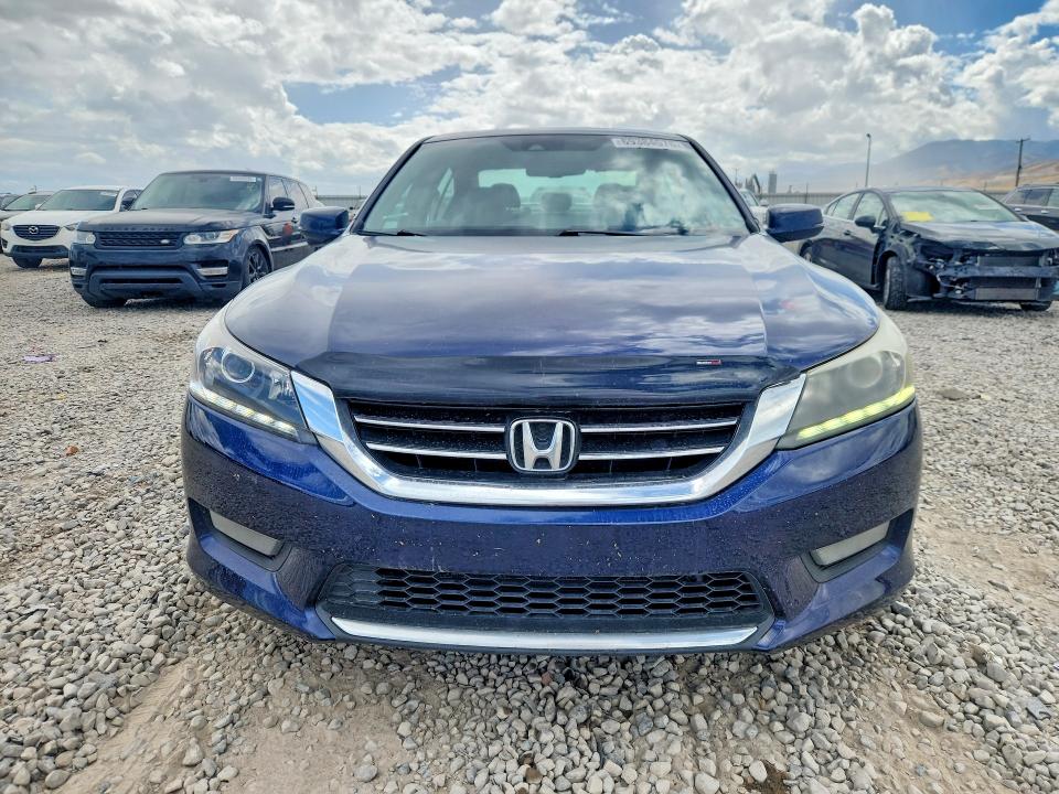 69384576 :رقم المزاد ، 1HGCR3F81FA030548 vin ، 2015 Honda Accord مزاد بيع