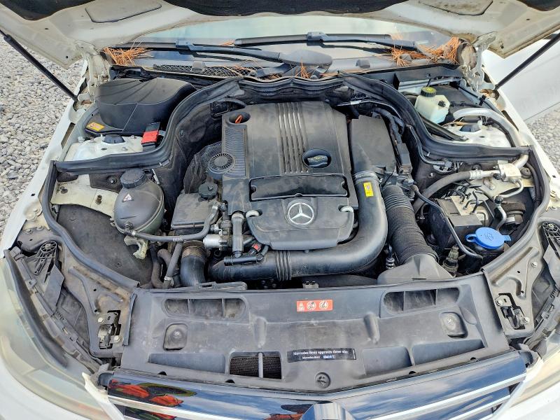 67011586 :رقم المزاد ، WDDGF4HB7EA952561 vin ، 2014 Mercedes-benz C مزاد بيع