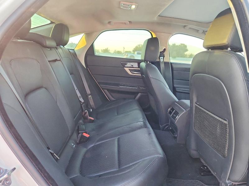 Продаж на аукціоні авто 2020 Jaguar Xf, vin: SAJBE4FX0LCY85357, номер лоту: 69969876