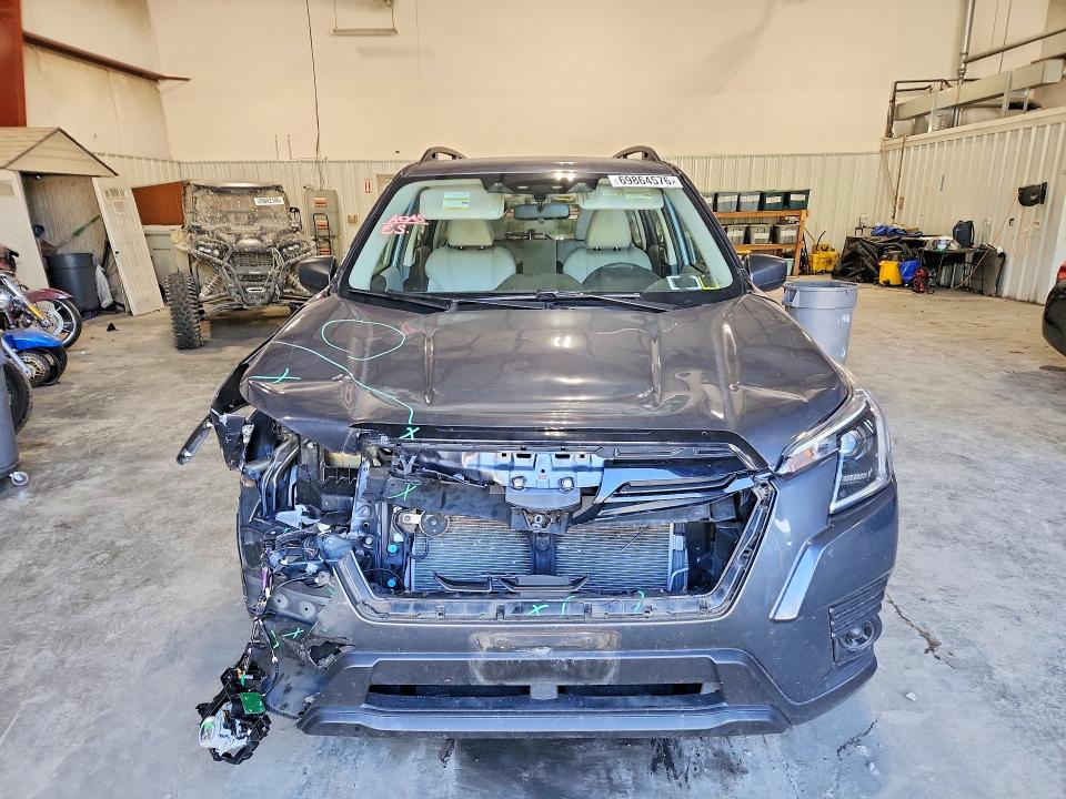 69864576 :رقم المزاد ، JF2SKACC5NH452485 vin ، 2022 Subaru Forester مزاد بيع