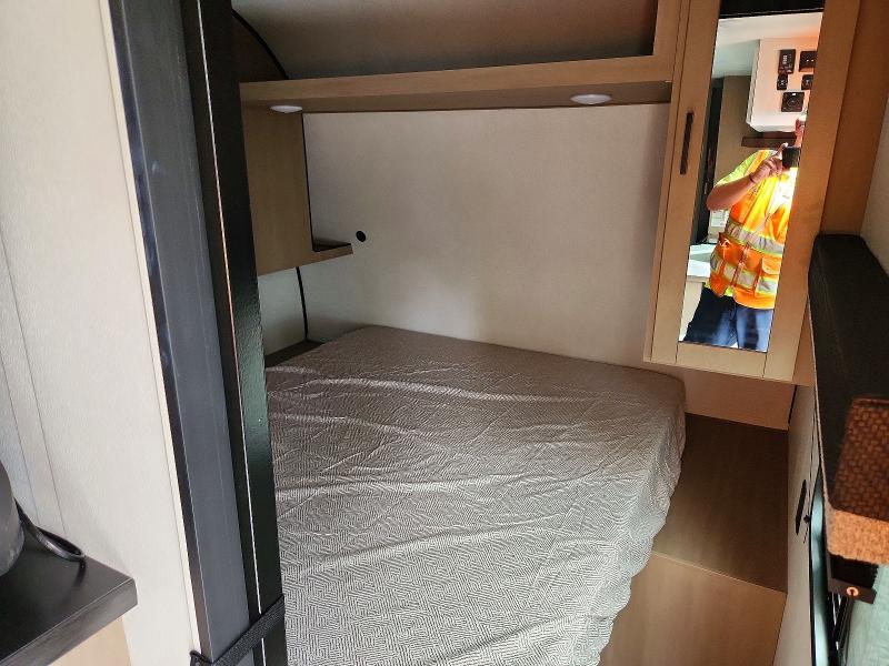 69204866 :رقم المزاد ، 58TBM0BP9V16X3227 vin ، 2027 Open Range Travel Trailer مزاد بيع