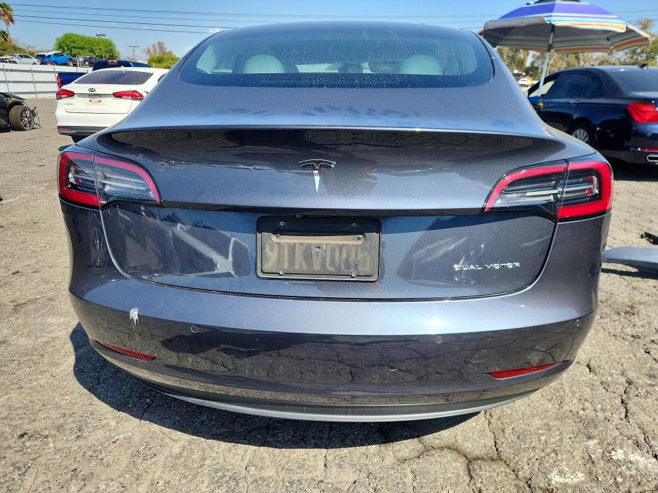 Продаж на аукціоні авто 2019 Tesla Model 3, vin: 5YJ3E1EBXKF450418, номер лоту: 70351126