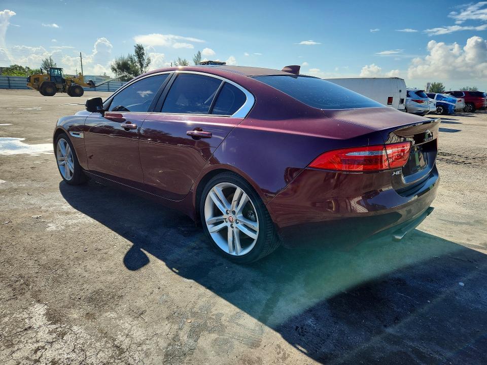 2017 Jaguar Xe მანქანა იყიდება აუქციონზე, vin: SAJAJ4BV1HCP10246, აუქციონის ნომერი: 68000346