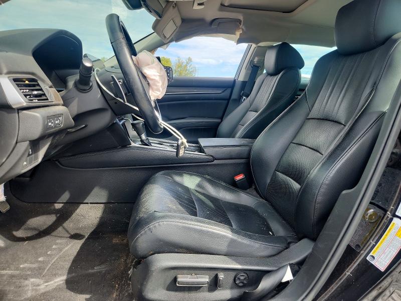2018 Honda Accord მანქანა იყიდება აუქციონზე, vin: 1HGCV1F94JA010604, აუქციონის ნომერი: 70166336