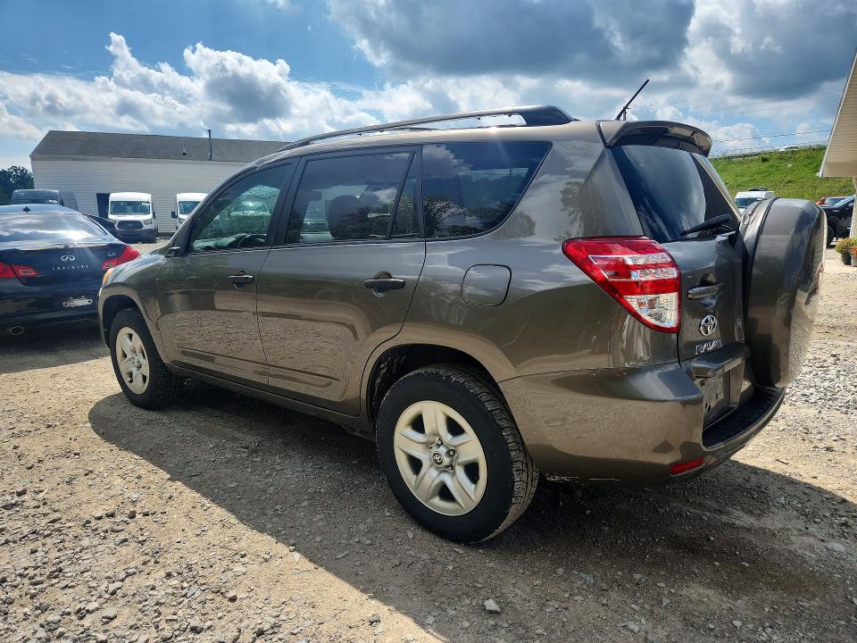 68401466 :رقم المزاد ، JTMBF4DV8B5040868 vin ، 2011 Toyota Rav4 مزاد بيع
