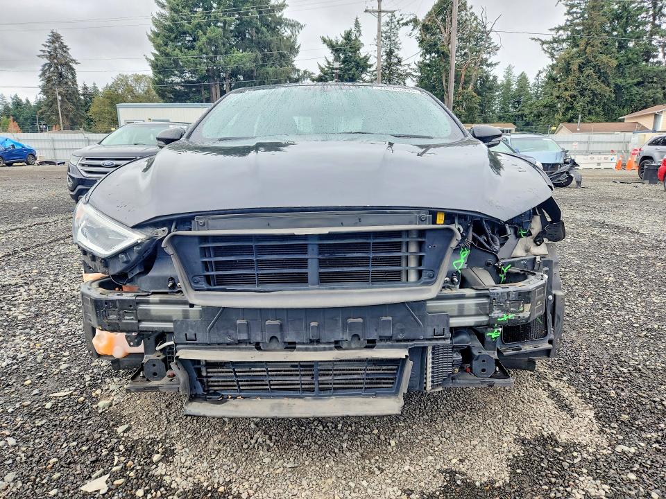 2018 Ford Fusion მანქანა იყიდება აუქციონზე, vin: 3FA6P0VP6JR111400, აუქციონის ნომერი: 70860396