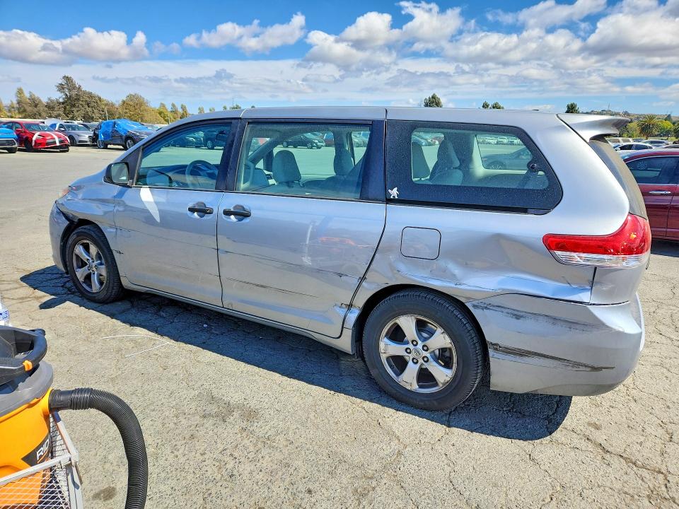 Продажа на аукционе авто 2014 Toyota Sienna, vin: 5TDZK3DC5ES464249, номер лота: 67433956