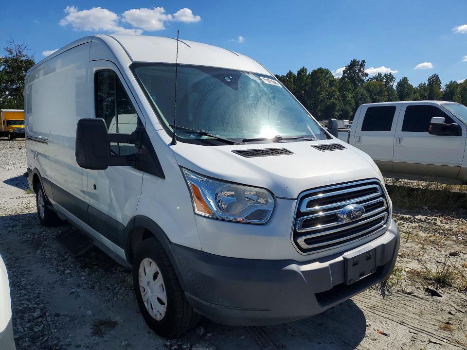 71021046 :رقم المزاد ، 1FTYE2CM7HKB32414 vin ، 2017 Ford Transit مزاد بيع