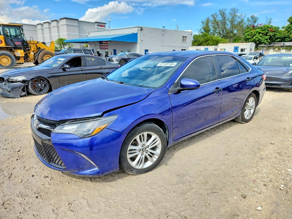 67189186 :رقم المزاد ، 4T1BF1FK1GU600434 vin ، 2016 Toyota Camry مزاد بيع