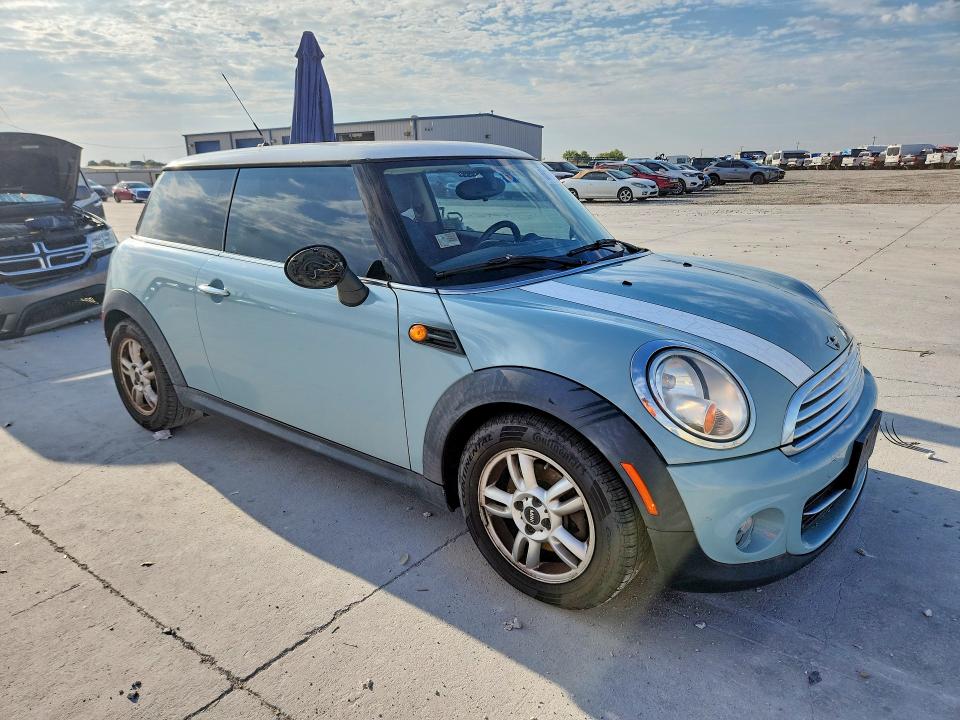 2013 Mini Cooper მანქანა იყიდება აუქციონზე, vin: WMWSU3C50DT687682, აუქციონის ნომერი: 68178096