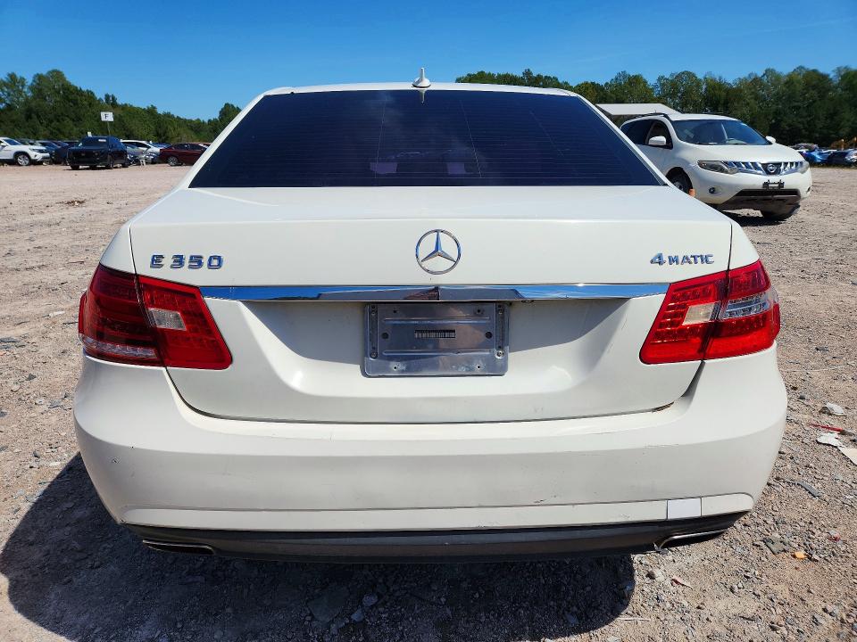 68126116 :رقم المزاد ، WDDHF8HB7AA073924 vin ، 2010 Mercedes-benz E مزاد بيع