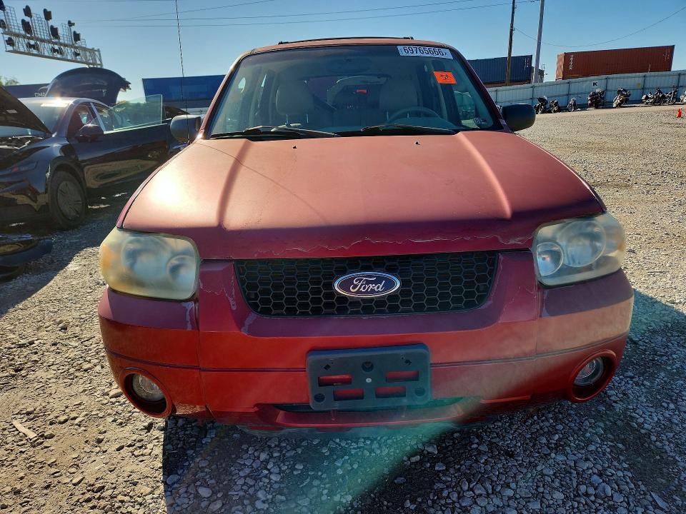 69765666 :رقم المزاد ، 1FMCU94125KB28482 vin ، 2005 Ford Escape مزاد بيع