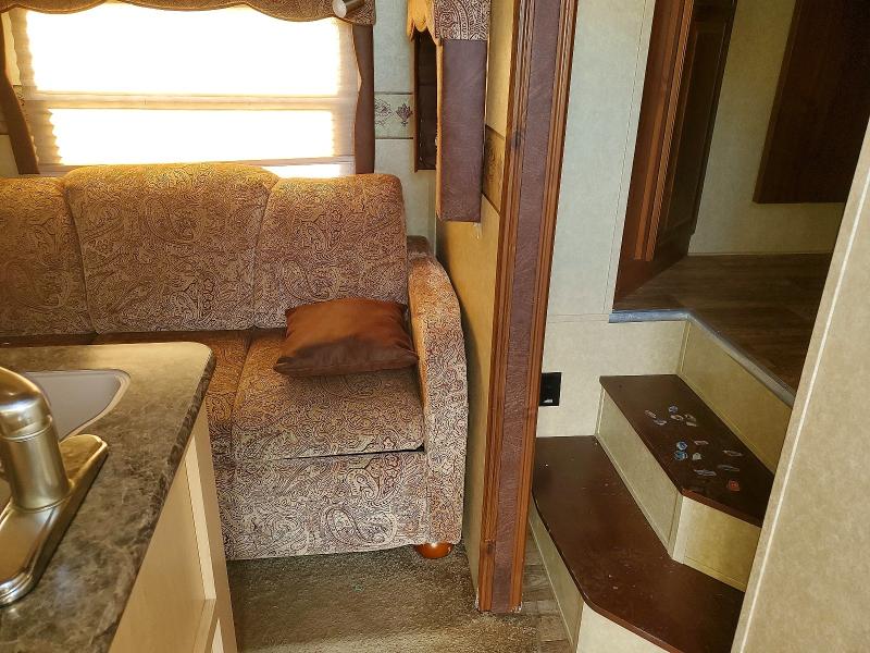 2011 Foresriver Rockwood მანქანა იყიდება აუქციონზე, vin: 4X4FRLD21B1833696, აუქციონის ნომერი: 69390346