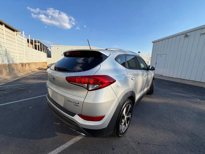 Продаж на аукціоні авто 2016 Hyundai Tucson, vin: KM8J3CA27GU127355, номер лоту: 70028836