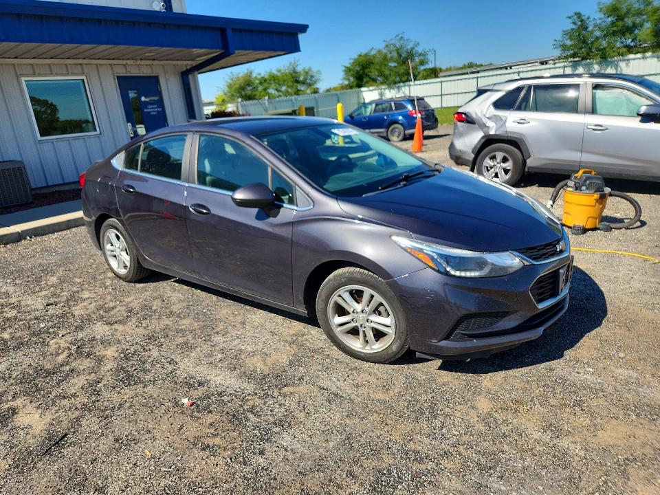 70546556 :رقم المزاد ، 1G1BE5SM6G7257519 vin ، 2016 Chevrolet Cruze مزاد بيع