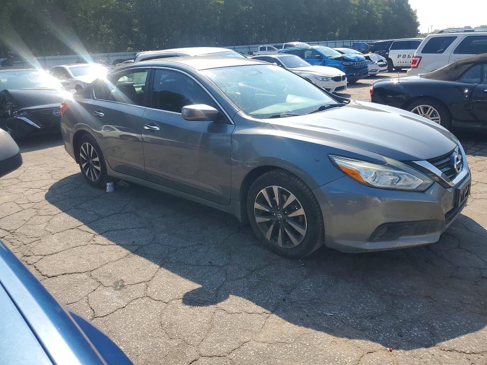Продаж на аукціоні авто 2017 Nissan Altima, vin: 1N4AL3AP3HC254939, номер лоту: 69514826