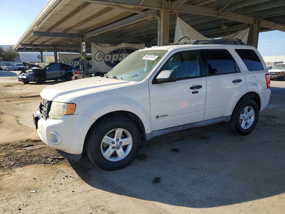 2010 Ford Escape მანქანა იყიდება აუქციონზე, vin: 1FMCU4K35AKB30261, აუქციონის ნომერი: 66812576