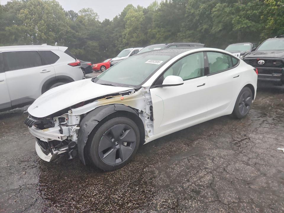 68092806 :رقم المزاد ، 5YJ3E1EB2NF167029 vin ، 2022 Tesla Model 3 مزاد بيع