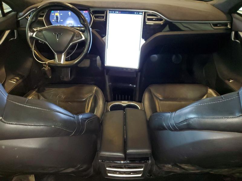 69316126 :رقم المزاد ، 5YJSA1H24FF086859 vin ، 2015 Tesla Model S مزاد بيع