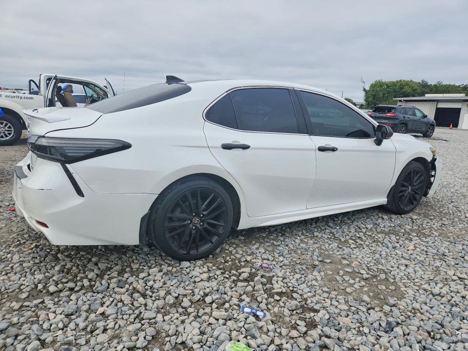 Продажа на аукционе авто 2022 Toyota Camry, vin: 4T1K61AKXNU024900, номер лота: 70510546