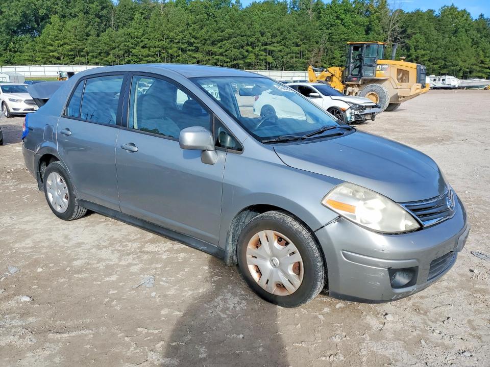 67884676 :رقم المزاد ، 3N1BC1AP0AL458940 vin ، 2010 Nissan Versa مزاد بيع