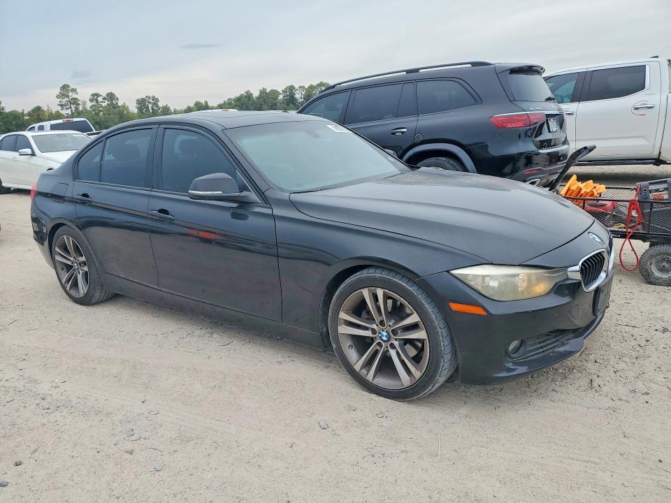 69302236 :رقم المزاد ، WBA3C1G53DNR48264 vin ، 2013 Bmw 328 مزاد بيع