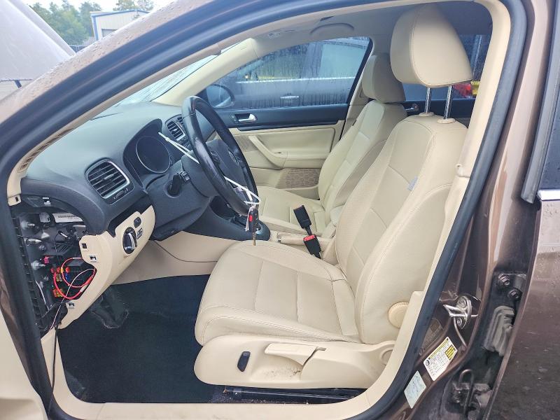 70768196 :رقم المزاد ، 3VWPL7AJ0BM644665 vin ، 2011 Volkswagen Jetta مزاد بيع