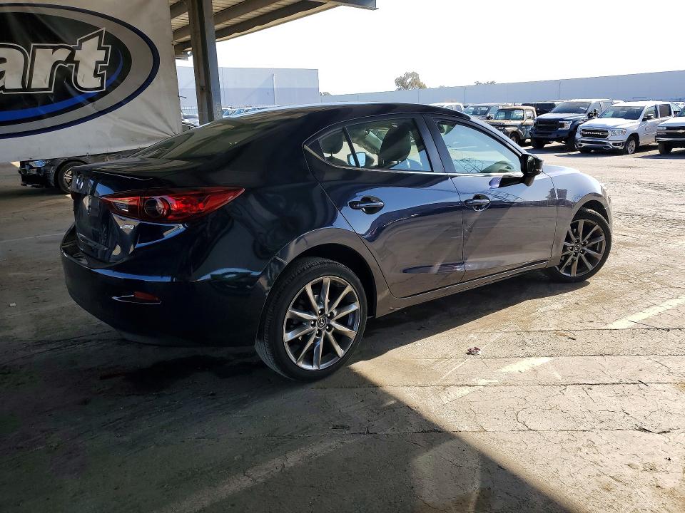 Продаж на аукціоні авто 2018 Mazda 3, vin: 3MZBN1V33JM191380, номер лоту: 69157336