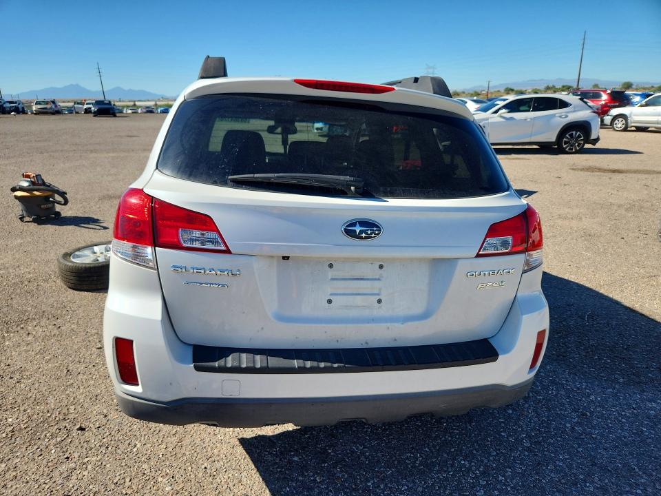 2013 Subaru Outback მანქანა იყიდება აუქციონზე, vin: 4S4BRBGC0D3304746, აუქციონის ნომერი: 69364126