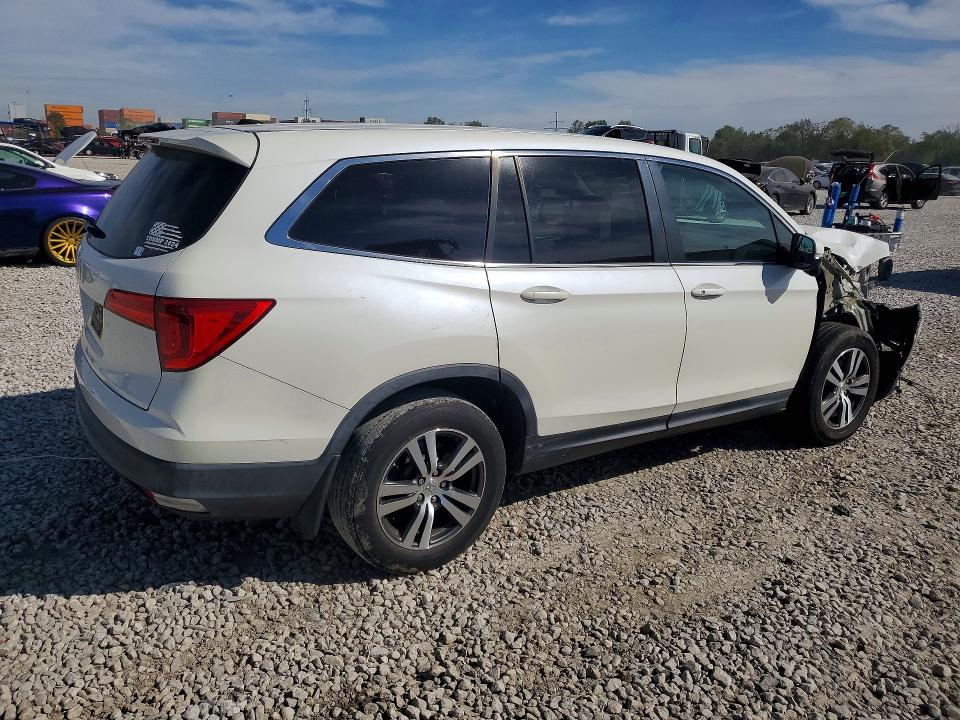 71111596 :رقم المزاد ، 5FNYF5H54HB011918 vin ، 2017 Honda Pilot مزاد بيع