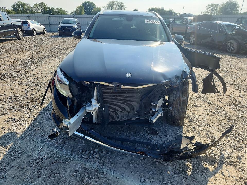 67988556 :رقم المزاد ، WDC0G4KB8HF174290 vin ، 2017 Mercedes-benz Glc مزاد بيع