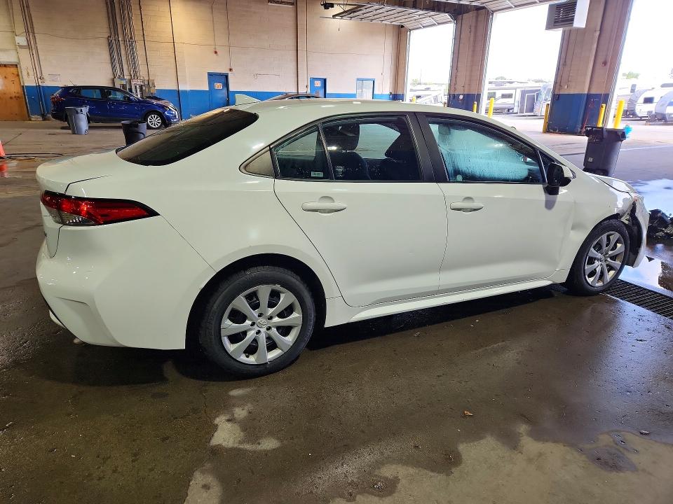 68296696 :رقم المزاد ، 5YFEPMAE8MP204821 vin ، 2021 Toyota Corolla مزاد بيع
