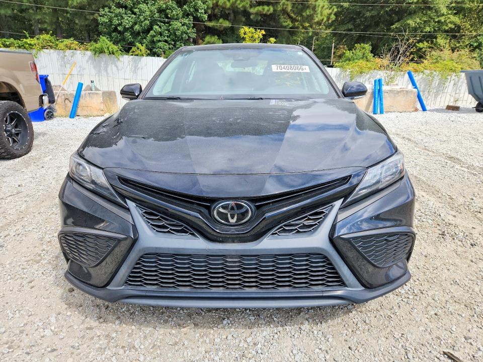 Продаж на аукціоні авто 2023 Toyota Camry, vin: 4T1G11AK6PU785060, номер лоту: 70408066