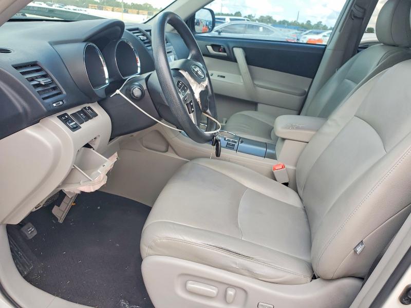 68168376 :رقم المزاد ، 5TDZK3EH4CS057739 vin ، 2012 Toyota Highlander مزاد بيع